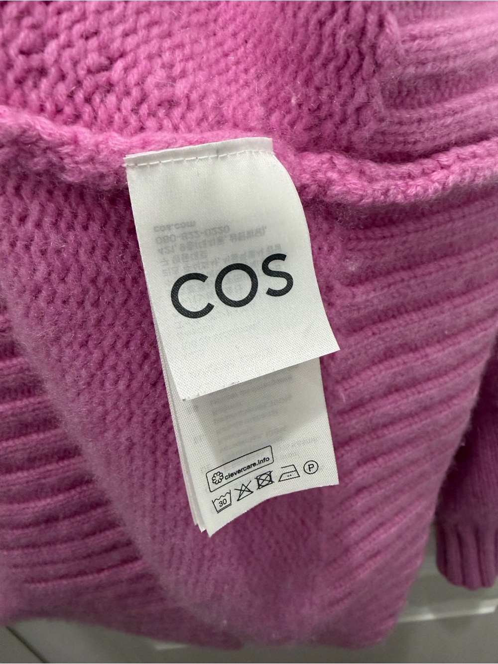 COS Chunky Pure Cashmere Crew-Neck Sweater - Picture 6 of 6